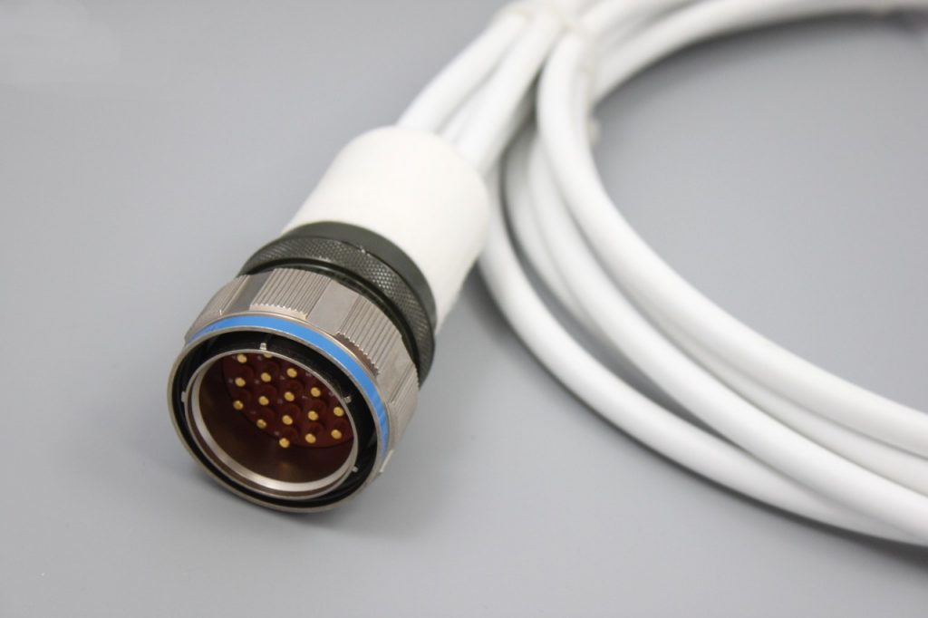 SMI aircraft cable harness connector solution - aircraft plug, series 3 close up